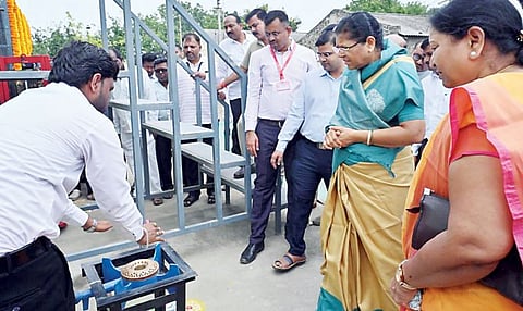 Gobardhan project : नगर जिल्ह्यातील पहिला गोबरधन प्रकल्प लोणीत !