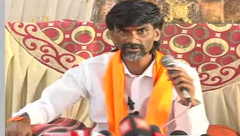 जालना : मराठा आरक्षणप्रश्नी मनोज जरांगे-पाटील यांचे बेमुदत उपोषण पुन्हा सुरू