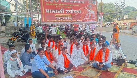 मराठा आरक्षण : लातूरमध्ये आंदोलनाचा वणवा; 200 पेक्षा जास्त गावांत नेत्यांना गावबंदी, जरांगे पाटलांना पाठबळ