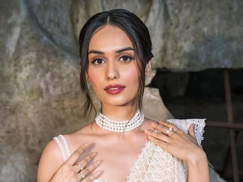 मानुषी छिल्लर