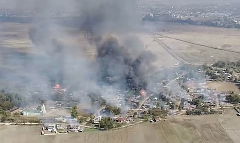 Myanmar Army Air Strike : म्यानमारमधील विस्थापितांच्या कॅम्पवर लष्कराचा बॉम्ब हल्ला, 29 ठार