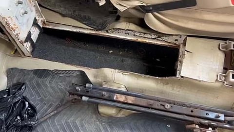 नागपूर: सोने तस्करीसाठी हँड ब्रेक, गेअरबॉक्सजवळ लॉकर; तस्करांची अफलातून शक्कल