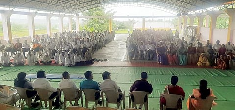 लोकप्रतिनिधींना ठणकावून सांगण्याची वेळ ; 12 गावांतील शेतकर्यांच्या मेळाव्यात निर्णय