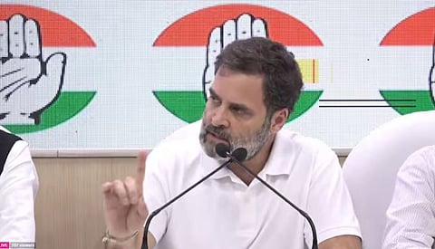 काँग्रेस कार्यकारिणीच्या बैठकीनंतर आयोजित पत्रकार परिषदेत बोलताना राहुल गांधी.