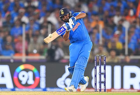 Hitman Rohit Sharma : रोहित शर्मा करणार धमाका! ब्रायन लाराचा ‘हा’ विक्रम मोडणार