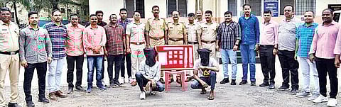 सराफ दुकान लूट प्रकरण ; धावत्या रेल्वेत पकडले दोन आरोपी