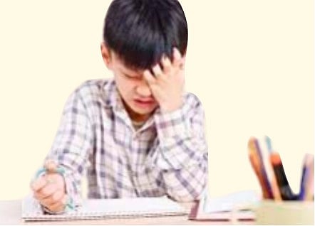 Pimpri News : अर्धे वर्ष संपले; तरीही मिळेना स्कॉलरशीपची पुस्तके