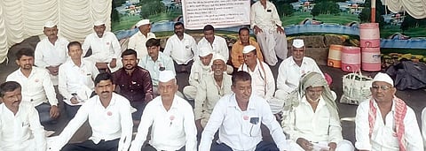 जमिनीच्या भरपाईसाठी उपोषणास्त्र ; न्याय मिळेपर्यंत आंदोलन मागे न घेण्याचा निर्णय