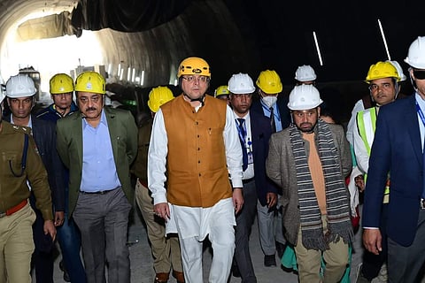 Uttarkashi tunnel rescue | उत्तरकाशी- बचावकार्यात अडथळे, मुख्यमंत्री धामी यांचा बोगद्याच्या ठिकाणी रात्रभर मुक्काम