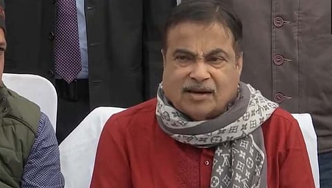 Uttarakhand Tunnel Crash : बोगद्यात अडकलेल्या कामगारांपर्यंत दोन ते अडीच दिवसांत पोहचू : नितीन गडकरी