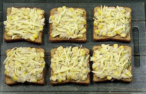 बेक्ड कॉर्न टोस्ट खायचाय! जाणून घ्या रेसिपी