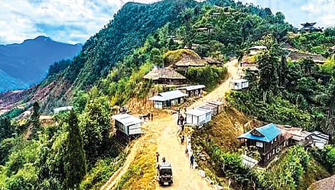 दोन देशांमध्ये विभागलेले गाव