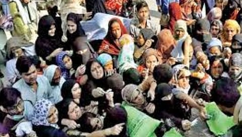 पाकिस्तानात महागाईचा कळस; देश दिवाळखोरीच्या उंबरठ्यावर