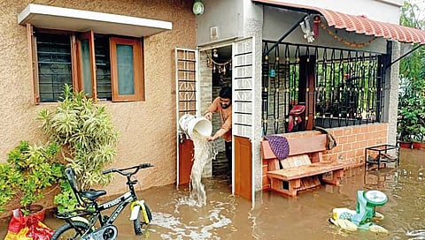 सांगलीत शंभरांवर घरांमध्ये पाणी