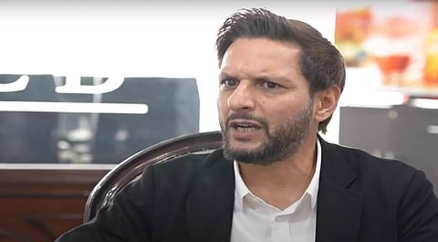 पाकिस्तानचा माजी क्रिकेटपटू शाहिद आफ्रिदी याने टीम इंडिया आणि चाहत्यावर बोचरी टीका केली आहे.