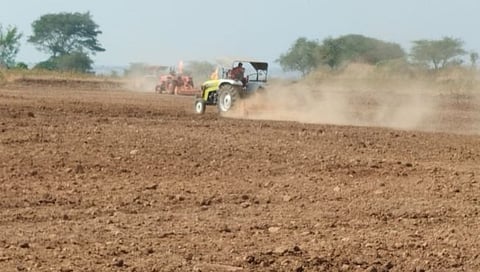 Manoj Jarange Patil : शेणीत जरांगे पाटील यांच्या सभेची जय्यत तयारी