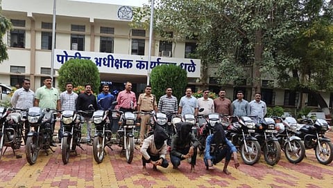 धुळे : दुचाकी चोरणाऱ्या टोळक्यातील तिघे पोलिसांच्या जाळ्यात, 12 दुचाकी जप्त