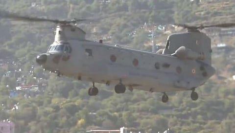 Uttarkashi tunnel rescue : ४१ कामगारांना घेऊन चिनूक हेलिकॉप्टर रवाना, ऋषिकेश येथील AIIMS मध्ये वैद्यकीय तपासणी होणार