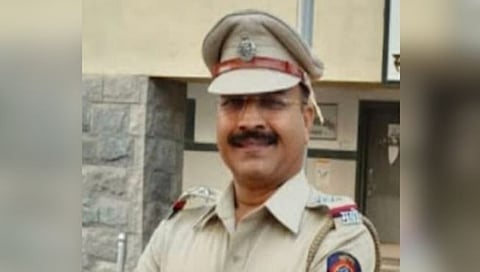 Nagar News : संगमनेर येथील पोलीस उपनिरीक्षक लाच घेताना ‘लाचलुचपत’च्या जाळ्यात