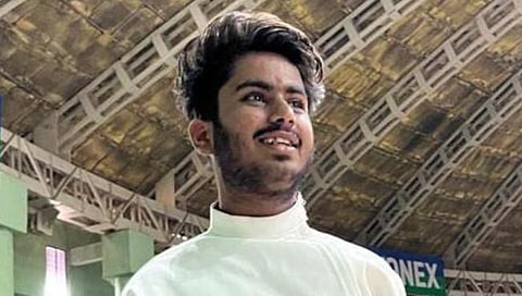 परभणी : शालेय राज्यस्तरीय तलवारबाजी स्पर्धेसाठी वेदांत सराफ याची निवड