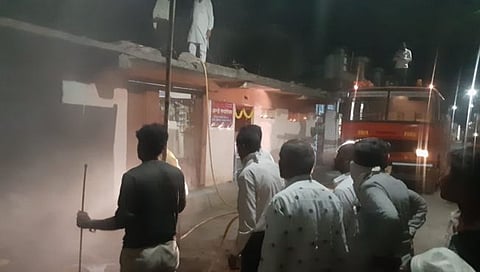 जालना : परतूरमध्ये फूटवेअर दुकानाच्या गोडाऊनला आग