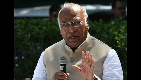 Lok Sabha Election 2024 Result : इंडिया आघाडी सरकार स्थापनेसाठी प्रयत्न करणार नाही : मल्लिकार्जुन खर्गे