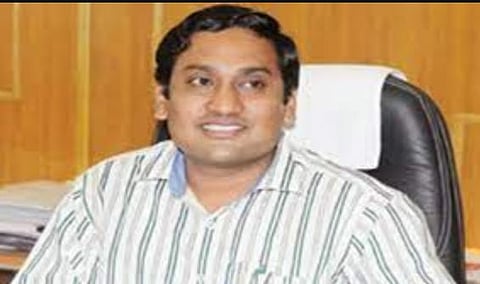 पीक नुकसान भरपाईची रक्कम तत्काळ जमा करा : डॉ. प्रवीण गेडाम