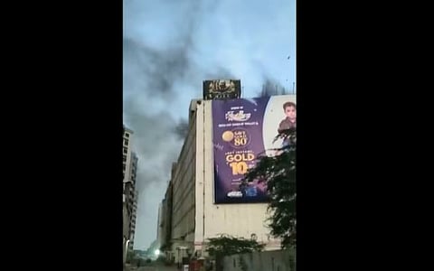 Karachi shopping mall fire