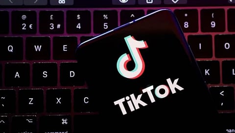 Tiktok App Banned : भारतानंतर आता नेपाळमध्येही ‘टिकटॉक’वर बंदी, जाणून घ्या कारण