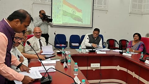 Maratha Reservation : न्या. शिंदे समितीने घेतला मराठा-कुणबी अभिलेखासंदर्भात आढावा