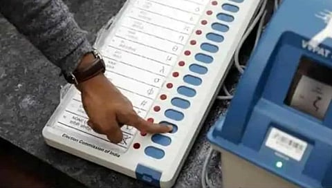 तयारी लोकसभेची; मतदान यंत्रांचे गावोगावी प्रात्याक्षिक