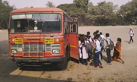 तळेगाव स्टेशन : प्रवाशांच्या सेवेसाठी लालपरी पुन्हा दिमाखात सज्ज