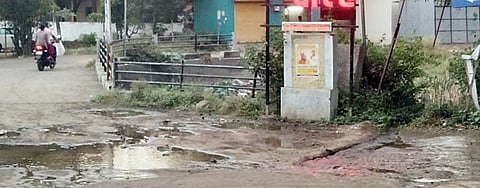 Pune : वाल्हे ग्रा.पं.ची पाइपलाइन फुटली ; हजारो लिटर पाणी वाया