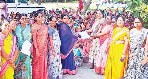 Nagar : अंगणवाडी सेविका, मदतनीस 4 डिसेंबरपासून संपावर