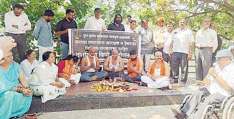 Pimpri News : मराठा क्रांती मोर्चाकडून पिंपरीत सरकारचा दशक्रिया विधी