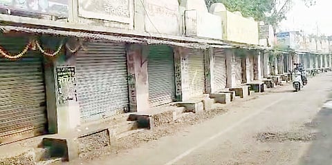 Dhangar Reservation : सरडेवाडी टोलनाक्यावर रास्ता रोको