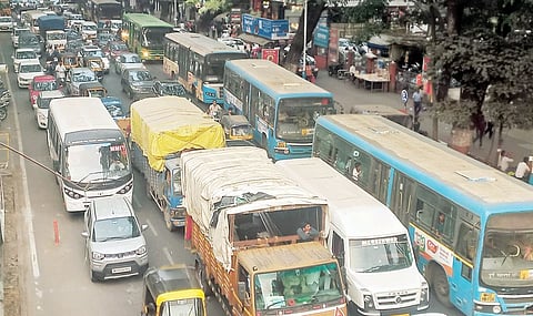 Pune Health News : पुणेकरांच्या फुप्फुसाचे काय होणार?