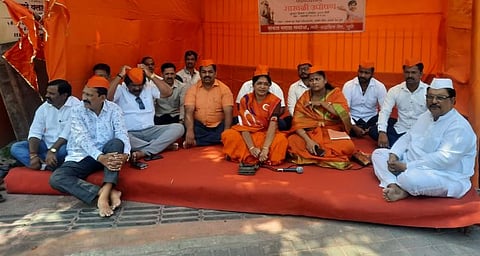 Maratha Reservation : लकडी पूल येथे सकल मराठा समाजाचे साखळी उपोषण