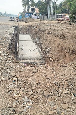 Pune : पालखी मार्गाचे काम संथ गतीने; चालक हैराण