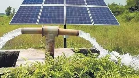 पीएम कुसुम योजनेत महाराष्ट्र अग्रेसर; मुख्यमंत्र्यांकडून ऊर्जा विभागाचे कौतुक