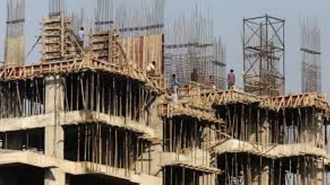 दुर्दैवी ! सळई डोक्यात पडल्याने शाळकरी मुलाचा मृत्यू