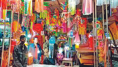 सांगली : दिवाळी खरेदीसाठी बाजारपेठ सजली