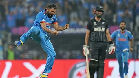 विश्वचषक स्पर्धेतील उपांत्य फेरीत वेगवान गोलंदाज मोहम्मद शमी याने ७ विकेट घेत भारताचा विजय निश्चित केला.