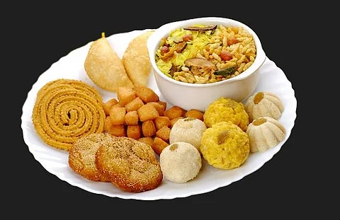 Diwali Special : आरोग्य दीप लावूया दारी..!