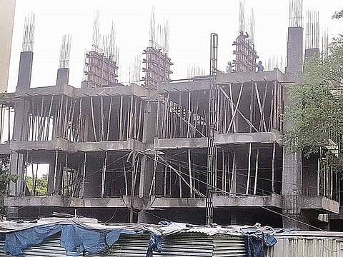 Pune News : बांधकाम मजुरांच्या सुरक्षेची ‘एसओपी’ गुंडाळली