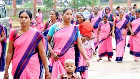 अंगणवाडी सेविकांना संपाचा फटका, ‘नो वर्क नो पे’ चे आदेश