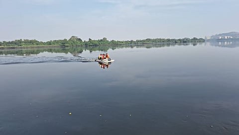 Thane News : डोंबिवलीतील खाडीत बेपत्ता बापलेकीचा थांगपत्ता नाही, शोध मोहिमेदरम्यान सापडला मृतदेह