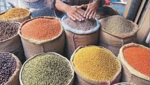 तूर, उडीद डाळीवरील आयात शुल्क सूट वाढवली