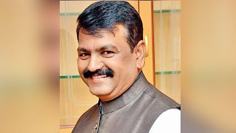 सातारा जिल्ह्यात चारा छावण्या सुरू करा; दीपक चव्हाणांची अधिवेशनात मागणी