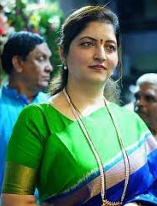 विचारांचा विरोध, विचारांनी करा : रूपाली चाकणकर